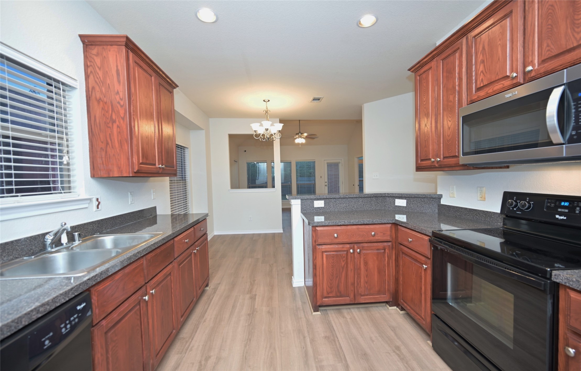 1204 Varacruz Drive Arlington TX 76010