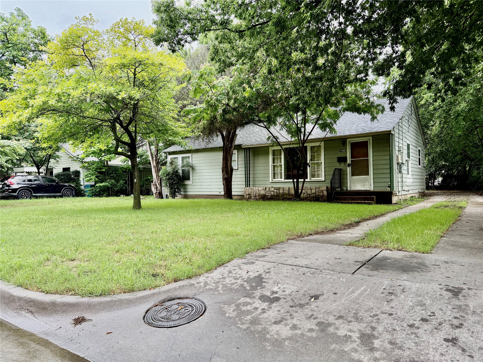 1009 Denton Street Denton TX 76201