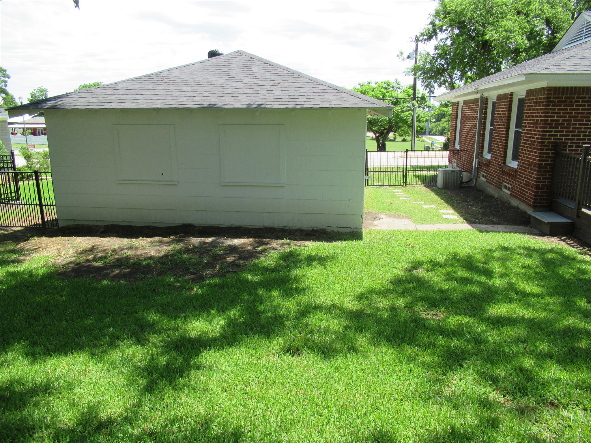 106 S Clark Street Rockwall TX 75087