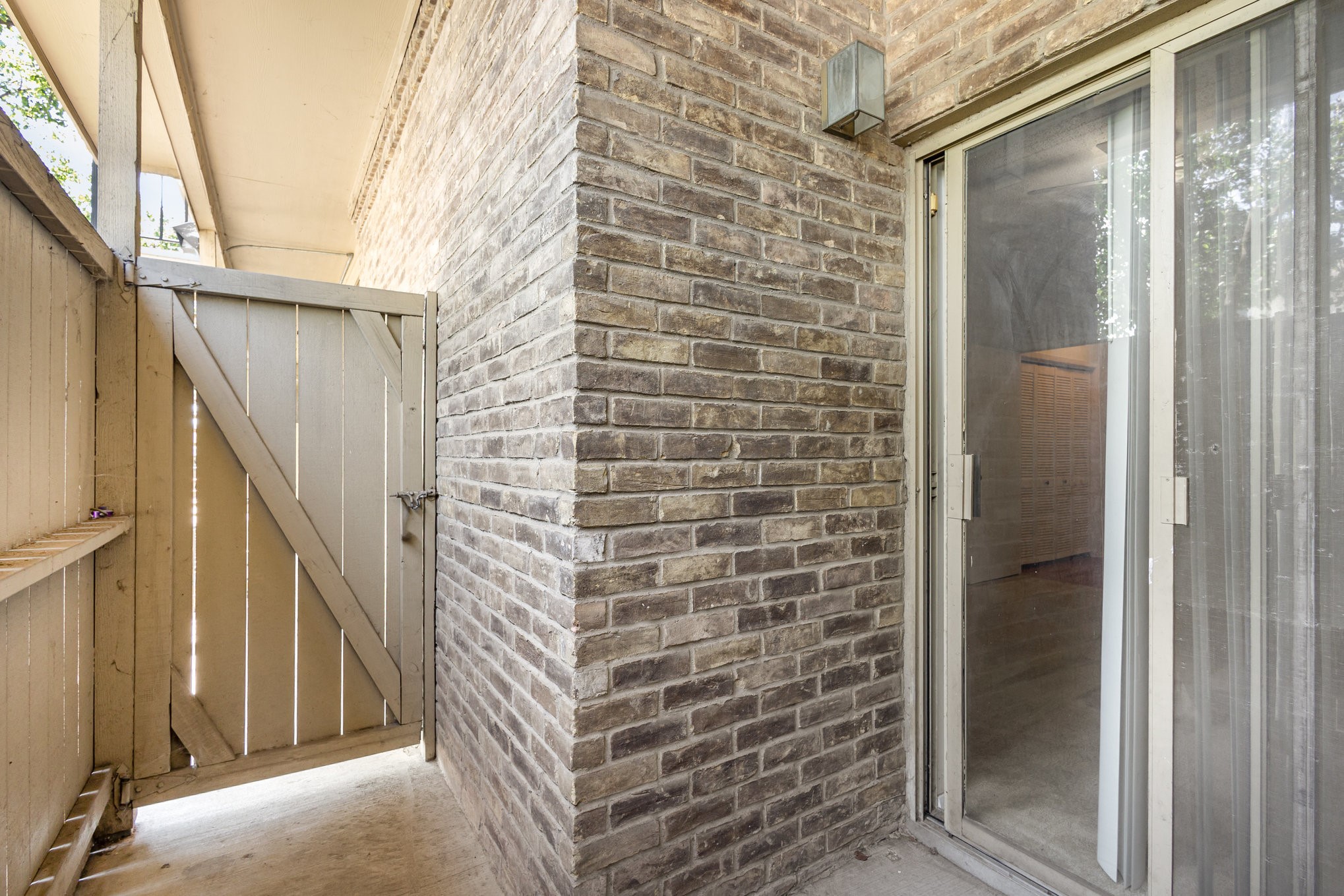 5740 Martel Avenue Dallas TX 75206