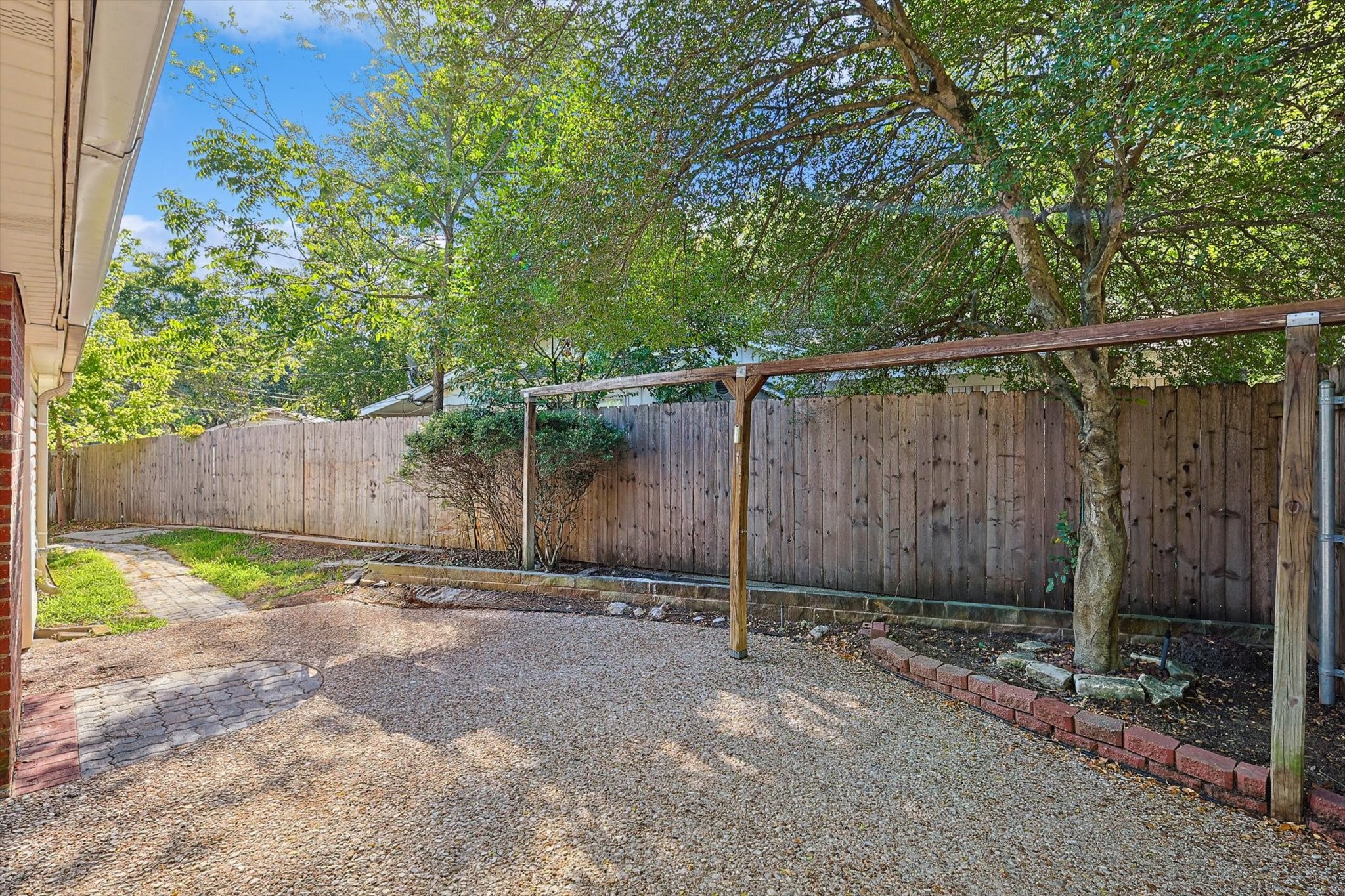 1302 Palm Mansfield TX 76063