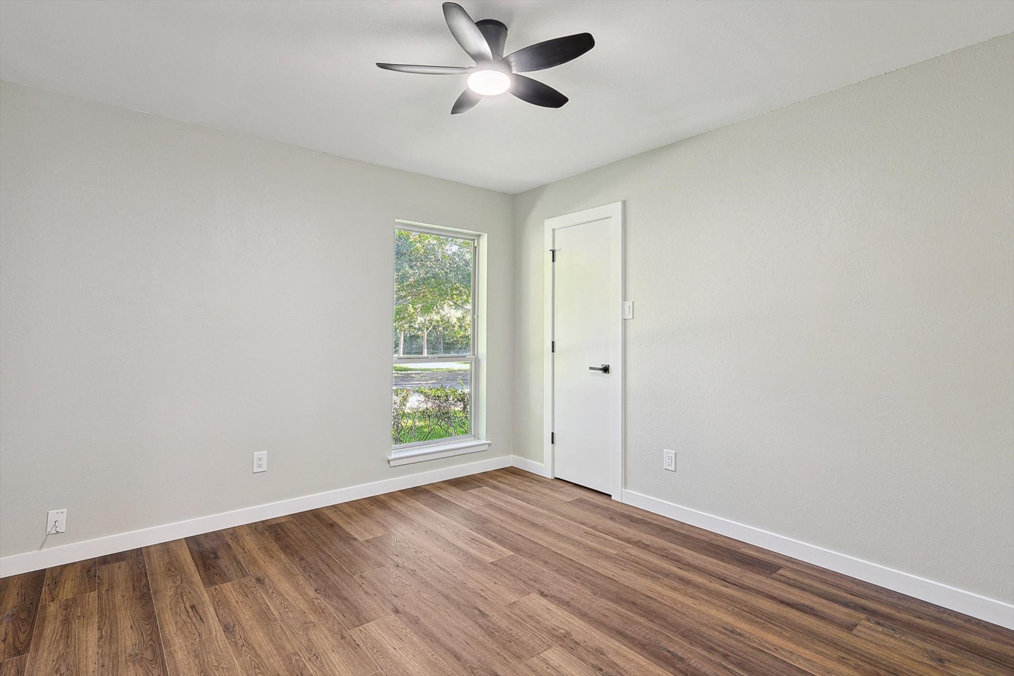 1302 Palm Mansfield TX 76063