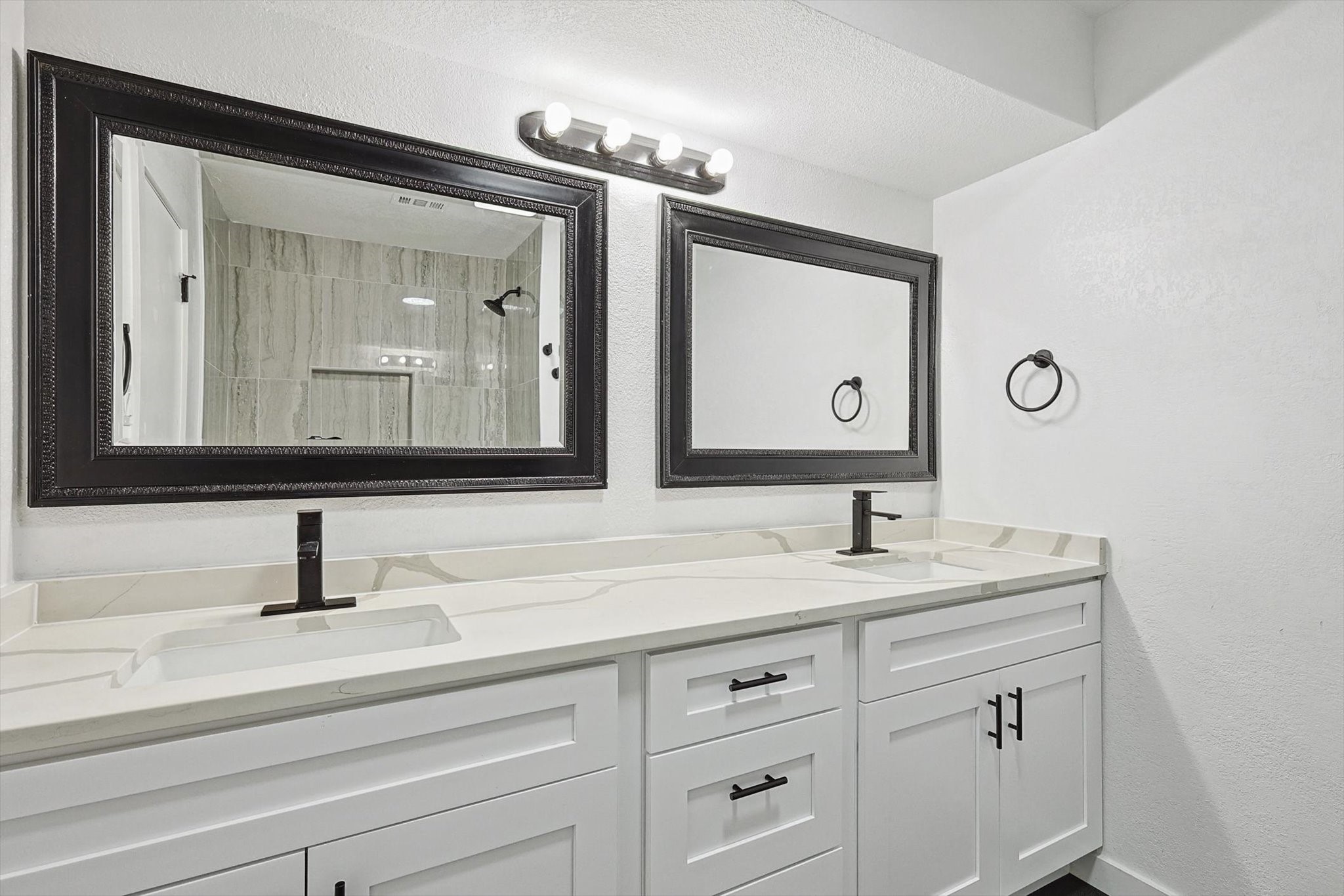 1302 Palm Mansfield TX 76063