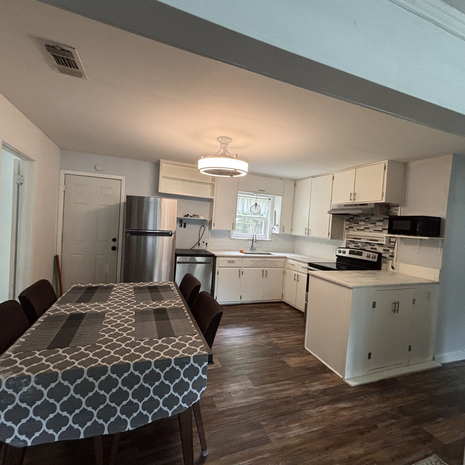 1104 Locust Street Gainesville TX 76240