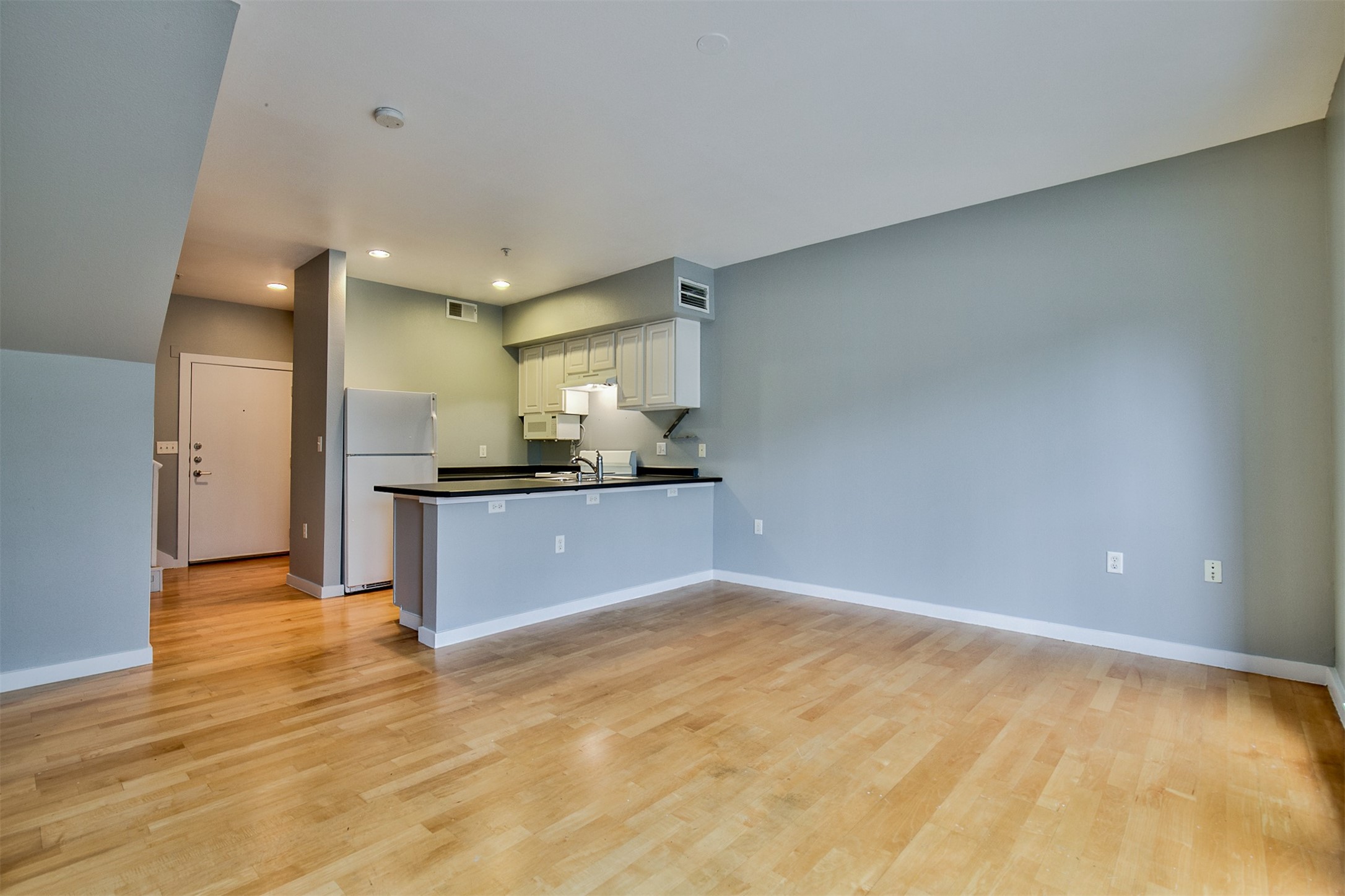 4108 Office Parkway Dallas TX 75204
