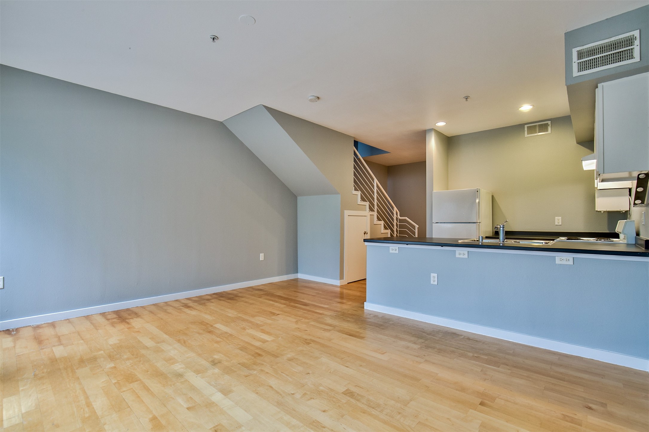 4108 Office Parkway Dallas TX 75204