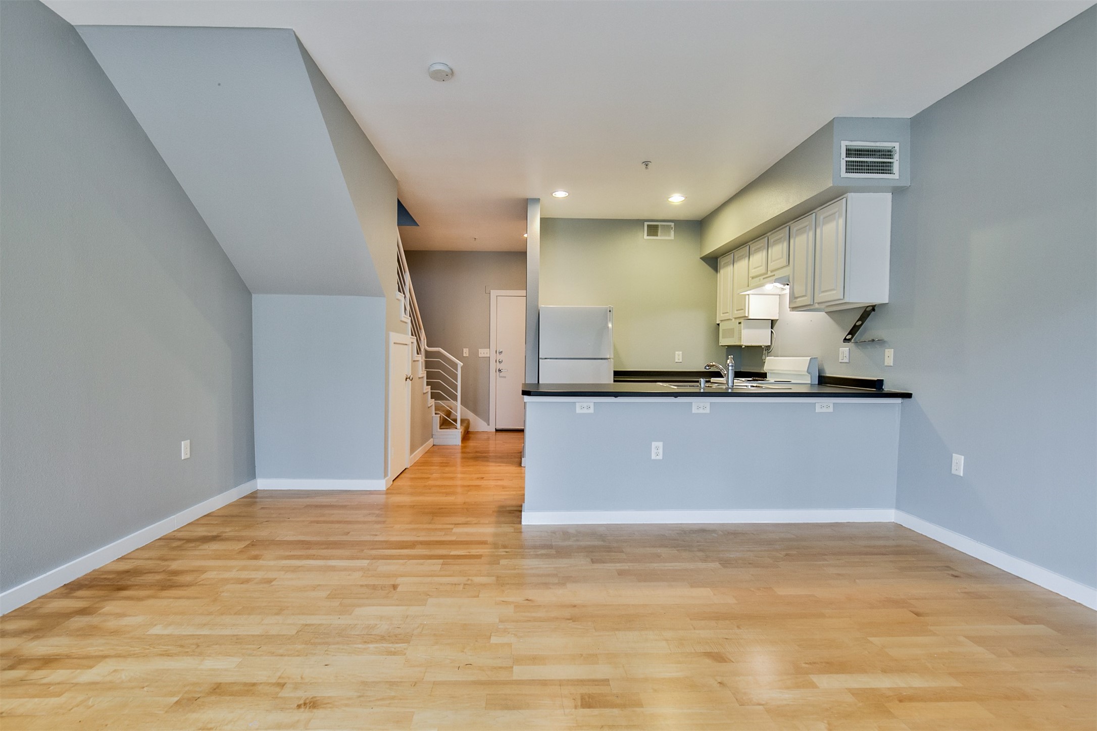4108 Office Parkway Dallas TX 75204