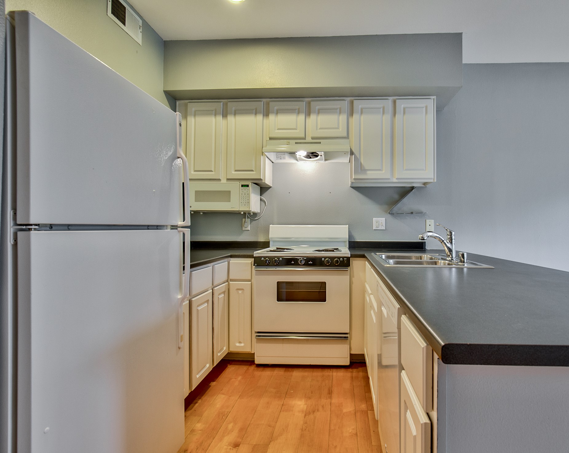 4108 Office Parkway Dallas TX 75204