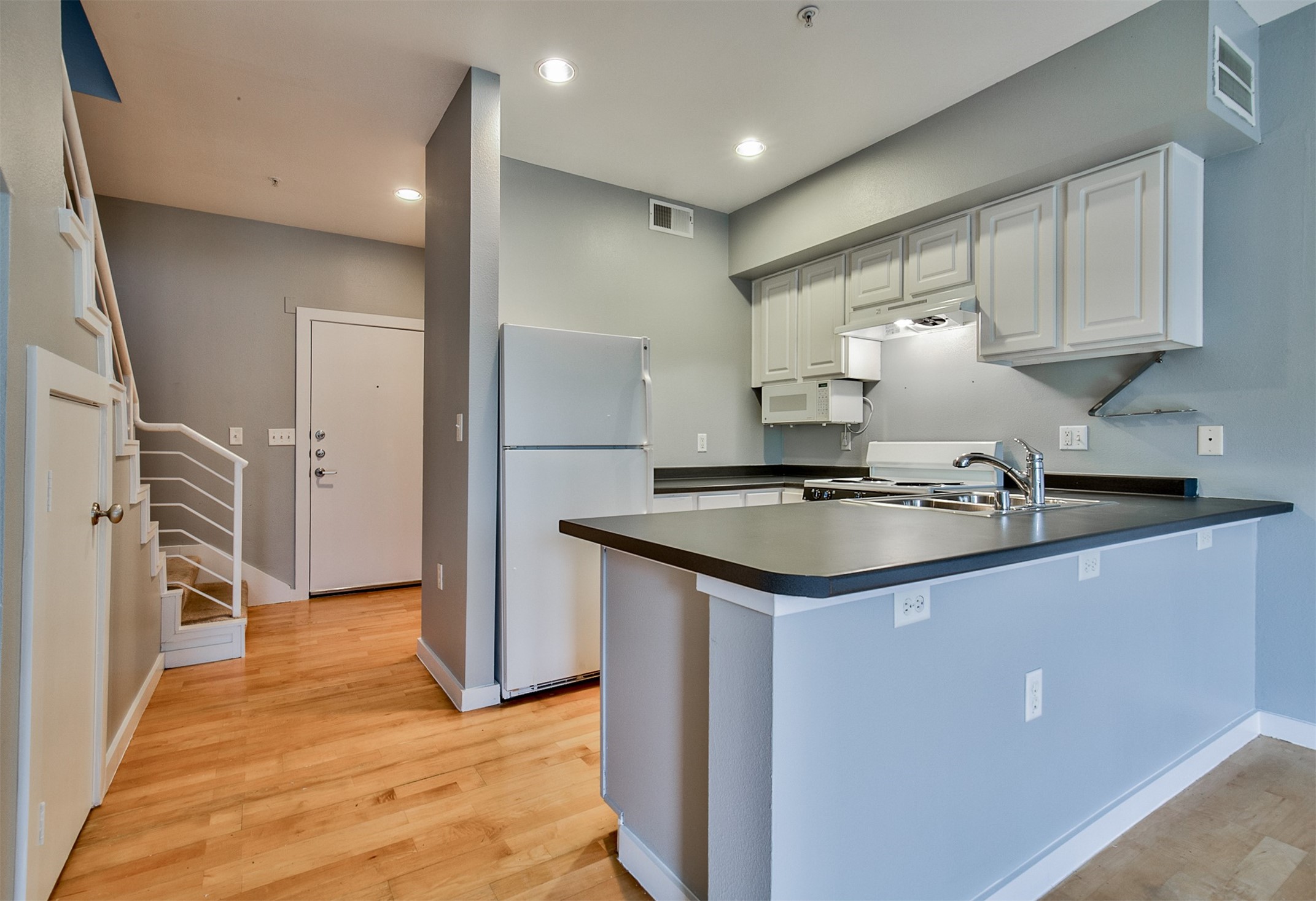 4108 Office Parkway Dallas TX 75204