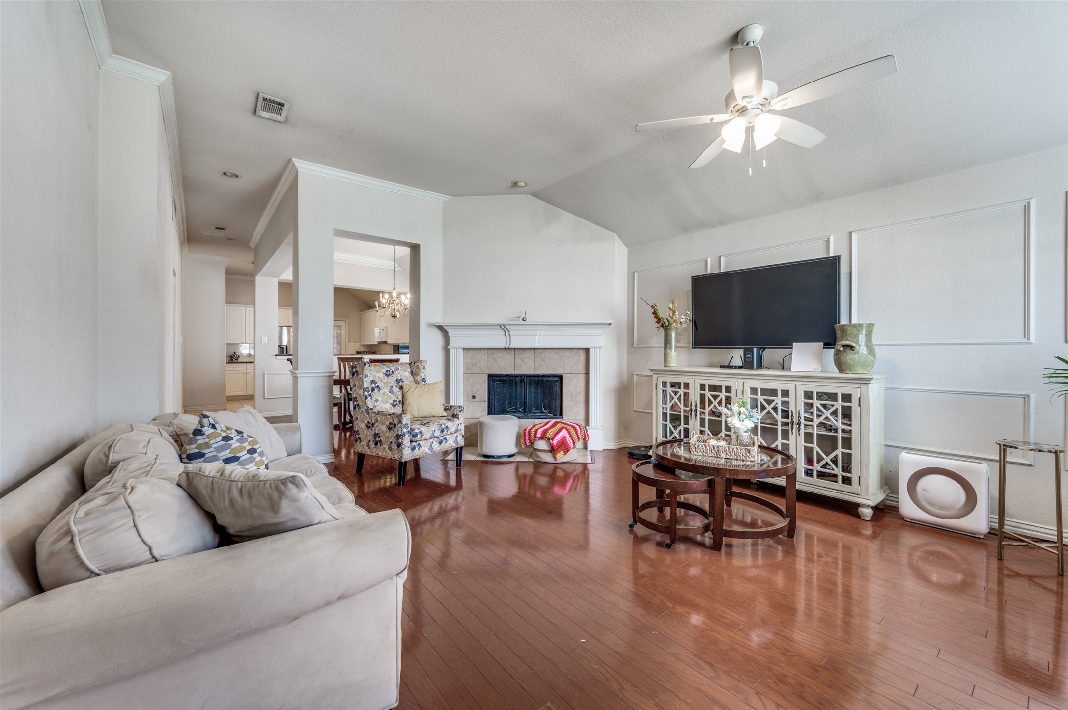 402 Horse Shoe Drive Euless TX 76039