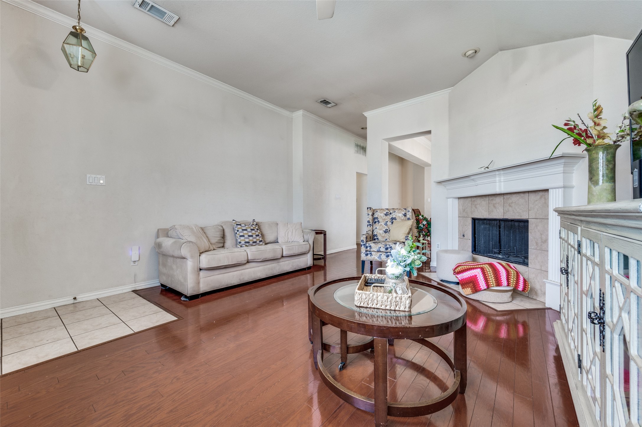 402 Horse Shoe Drive Euless TX 76039
