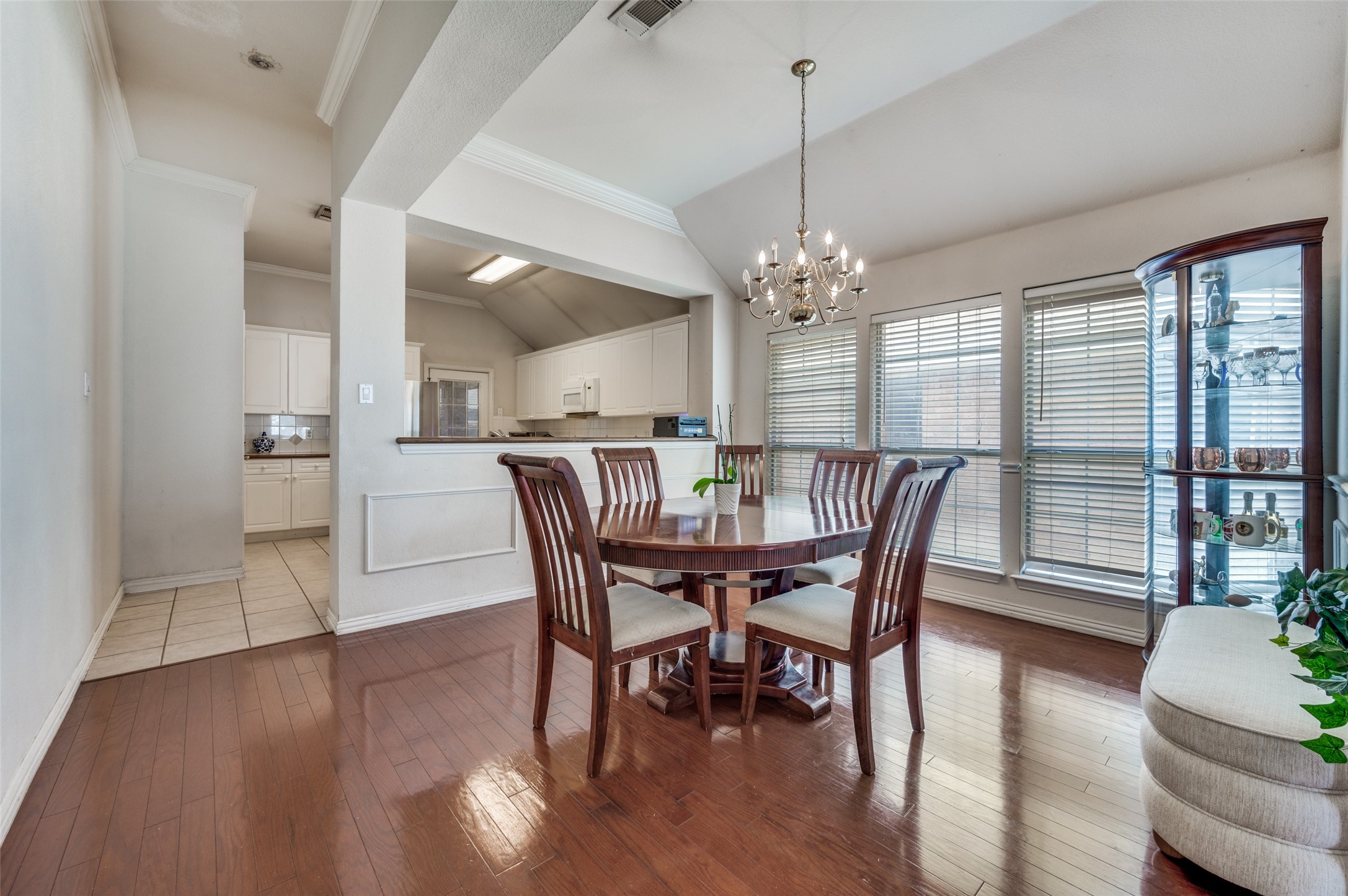 402 Horse Shoe Drive Euless TX 76039