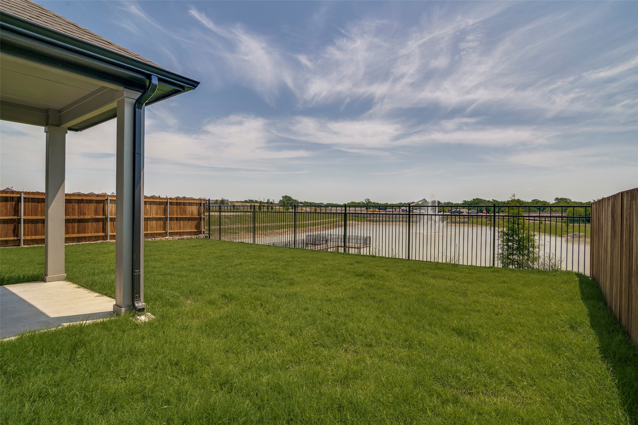 1156 Del Rio Drive Lavon TX 75166