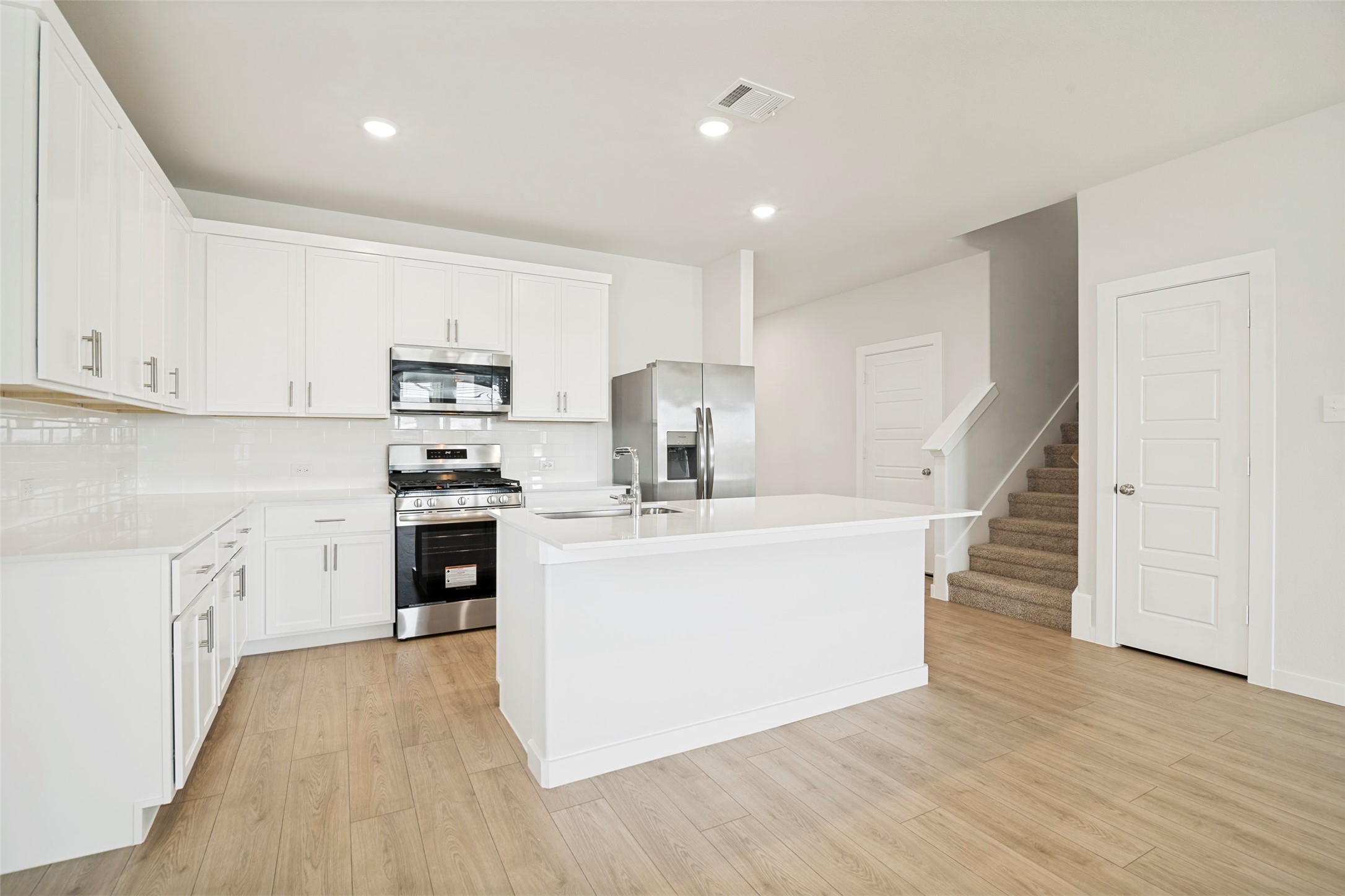 1156 Del Rio Drive Lavon TX 75166