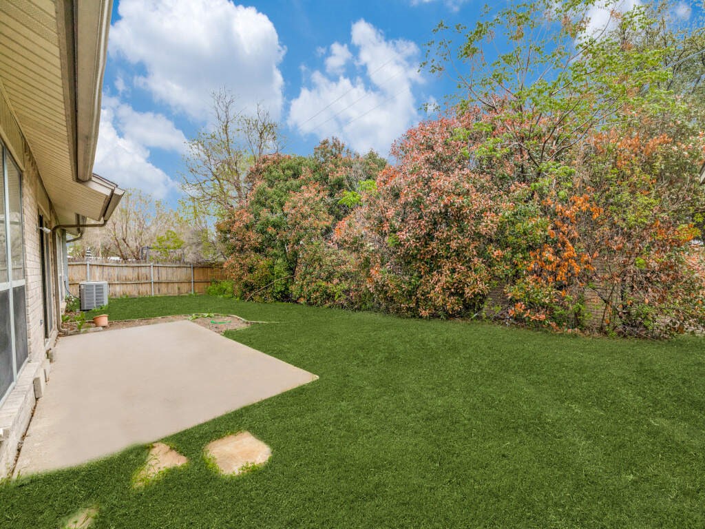 3914 Willowood Lane Grand Prairie TX 75052