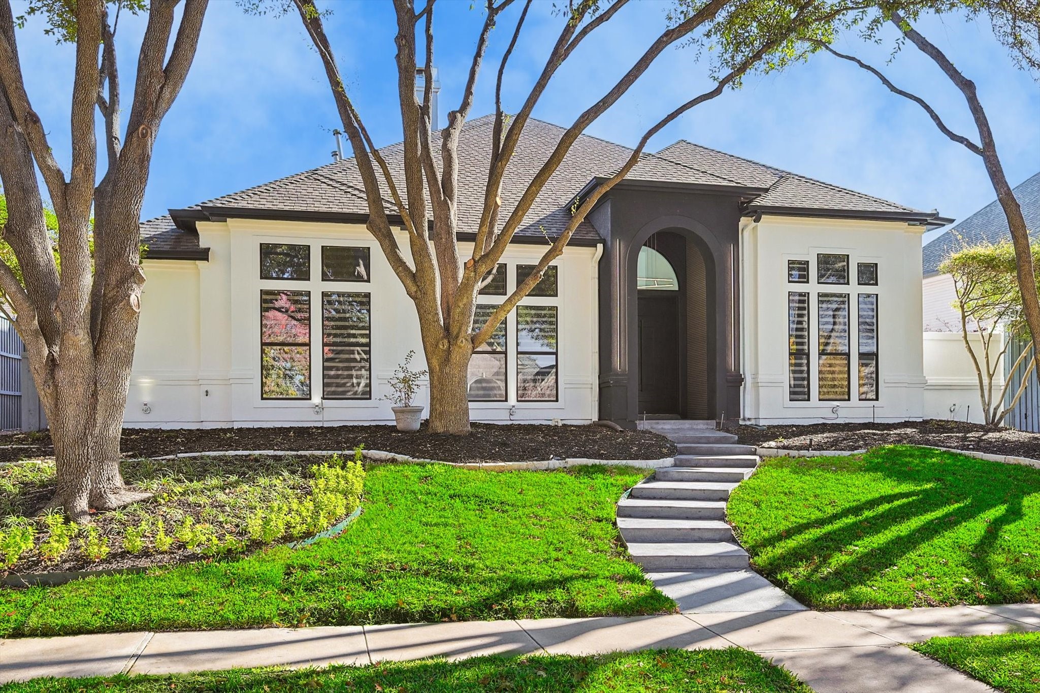 18716 Thorntree Lane Dallas TX 75252
