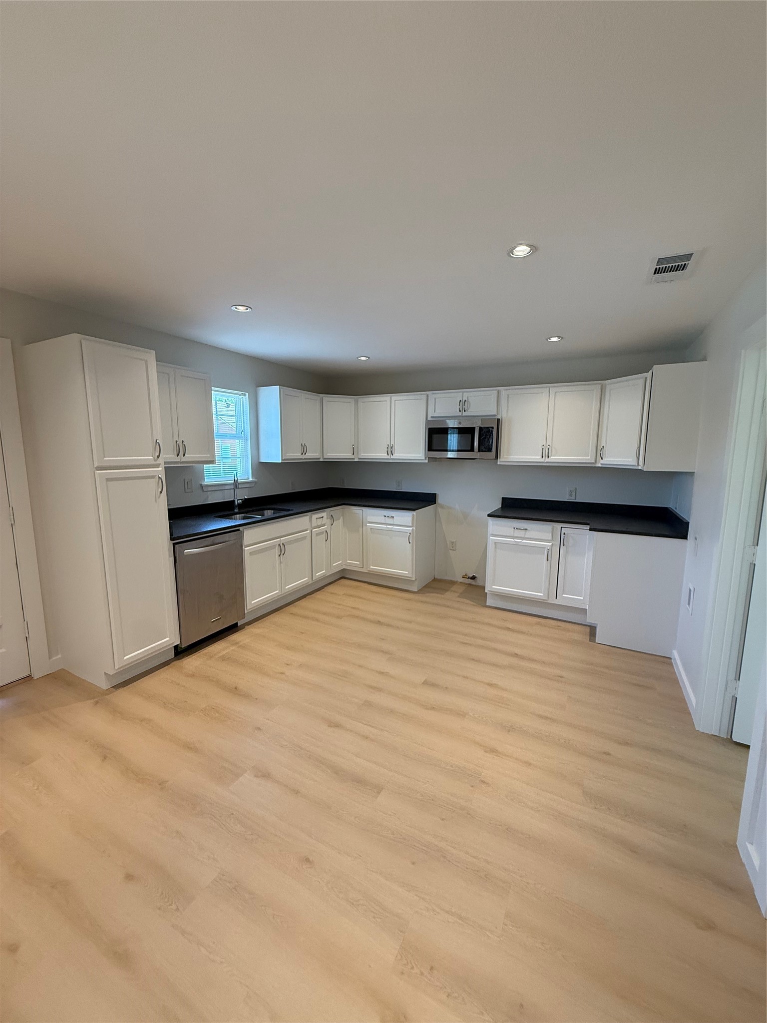 3113 Navaro Street Dallas TX 75212