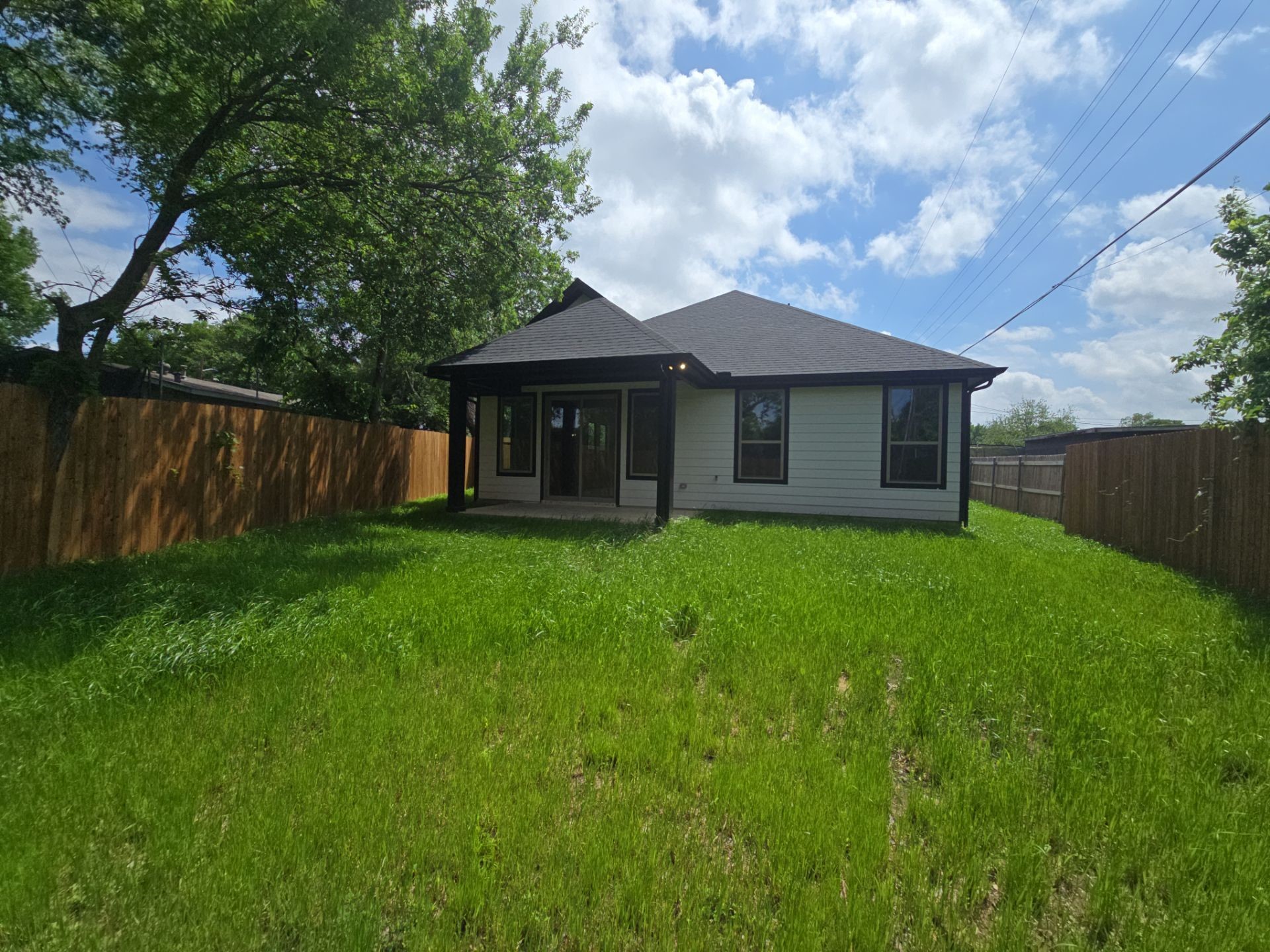 1609 Sharon Street Arlington TX 76010
