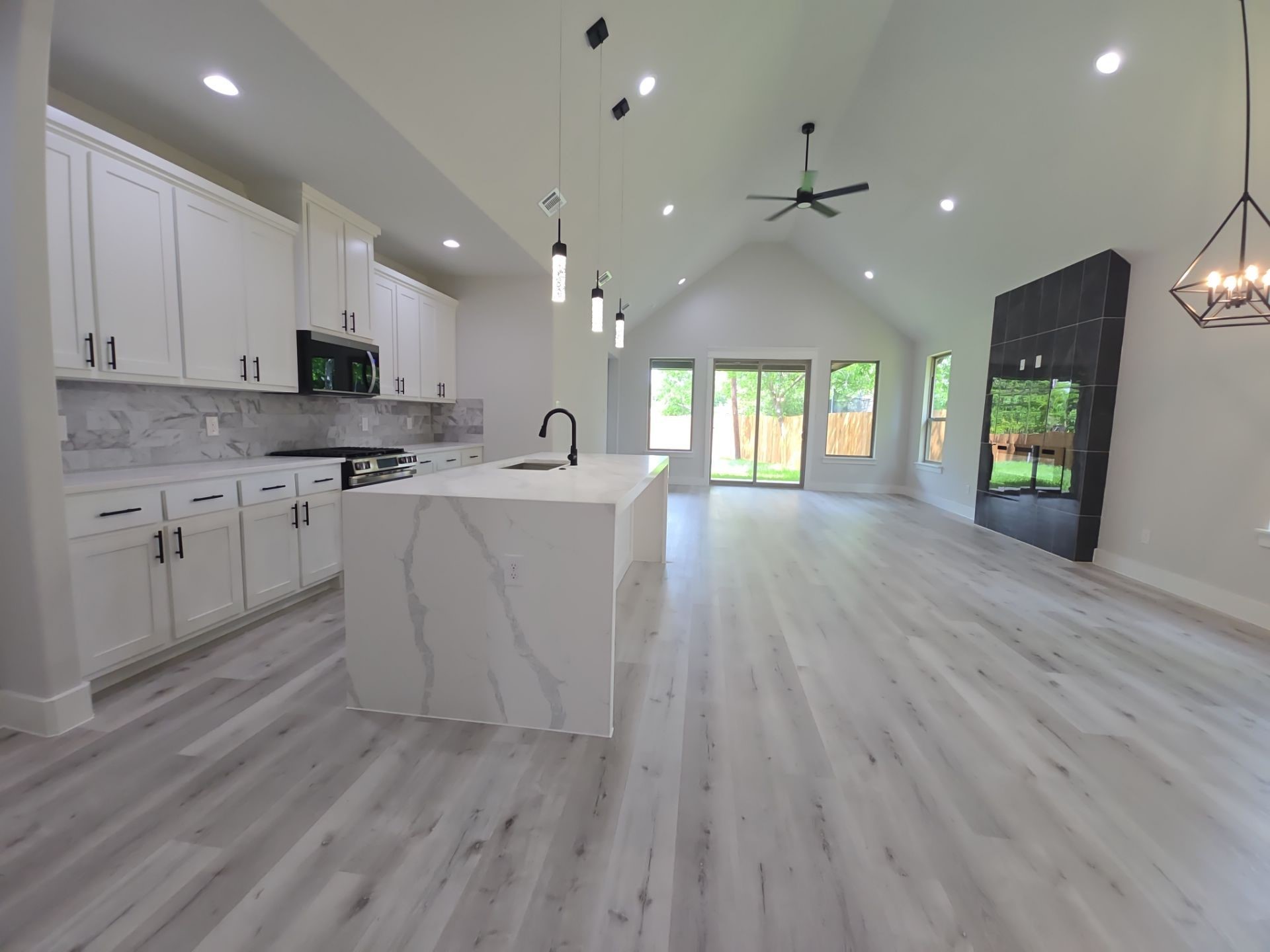 1609 Sharon Street Arlington TX 76010