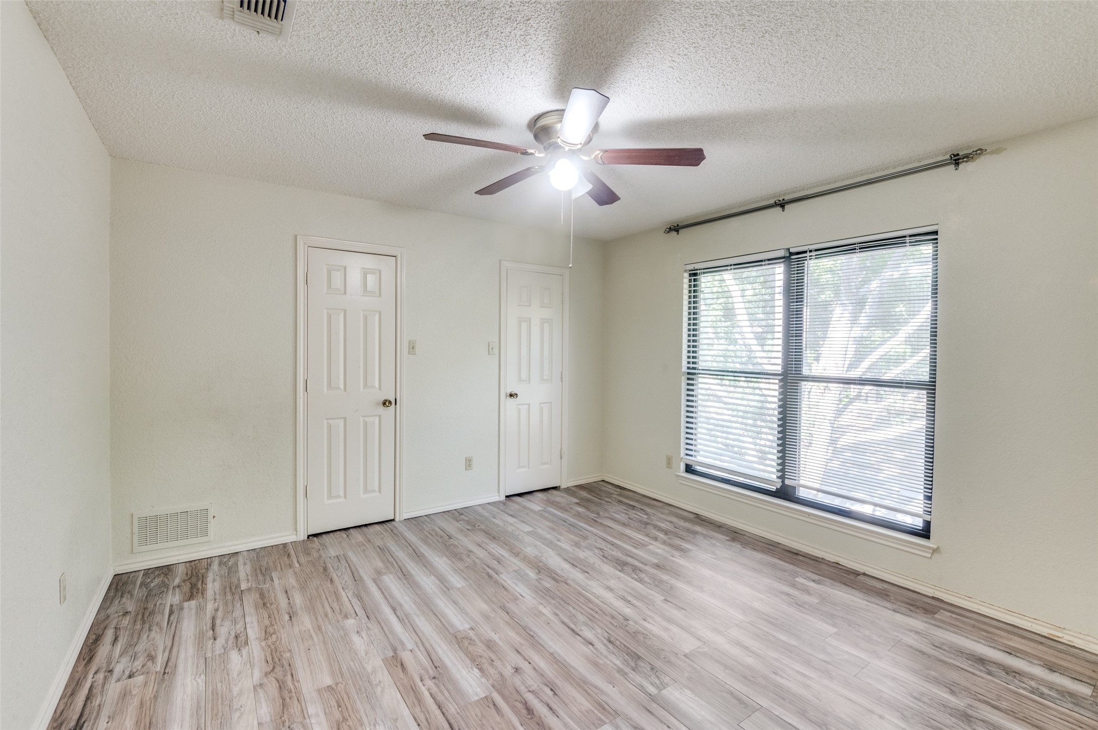 2719 Sunrise Drive Arlington TX 76006