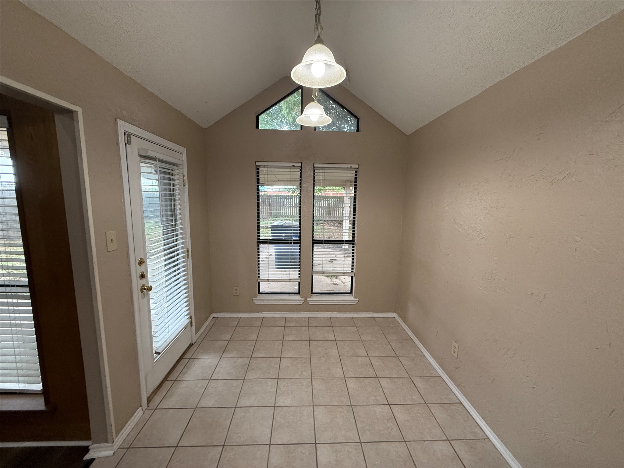 1022 Wendell Way Garland TX 75043