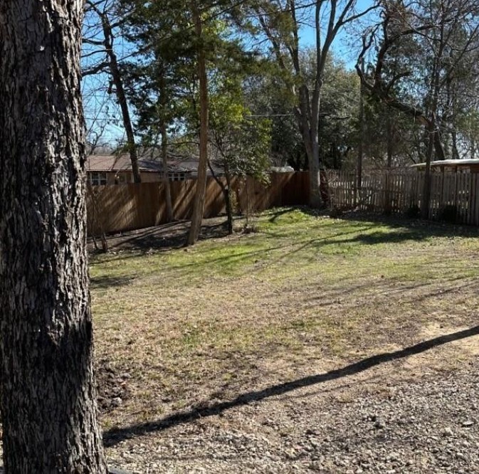 2438 Five Mile Circle Dallas TX 75233