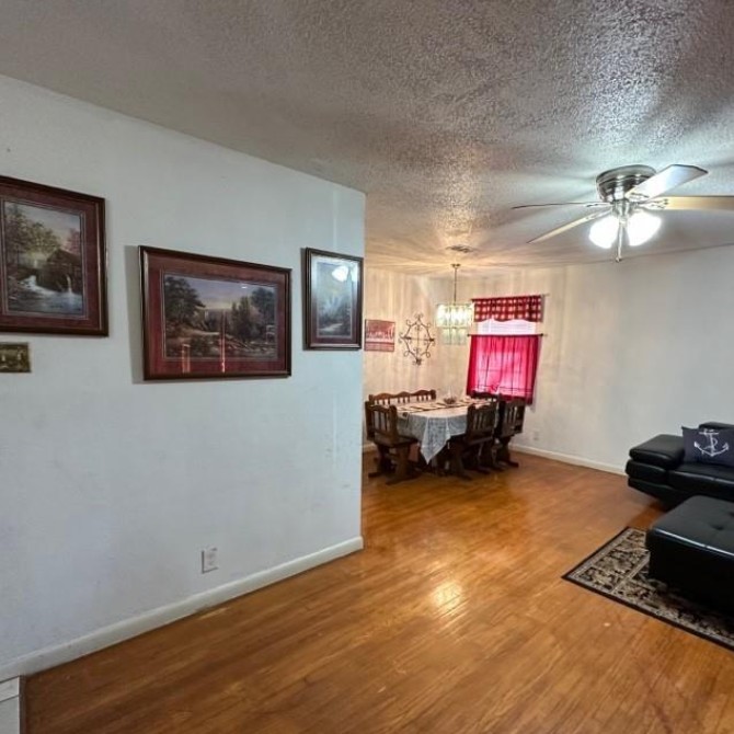 2438 Five Mile Circle Dallas TX 75233