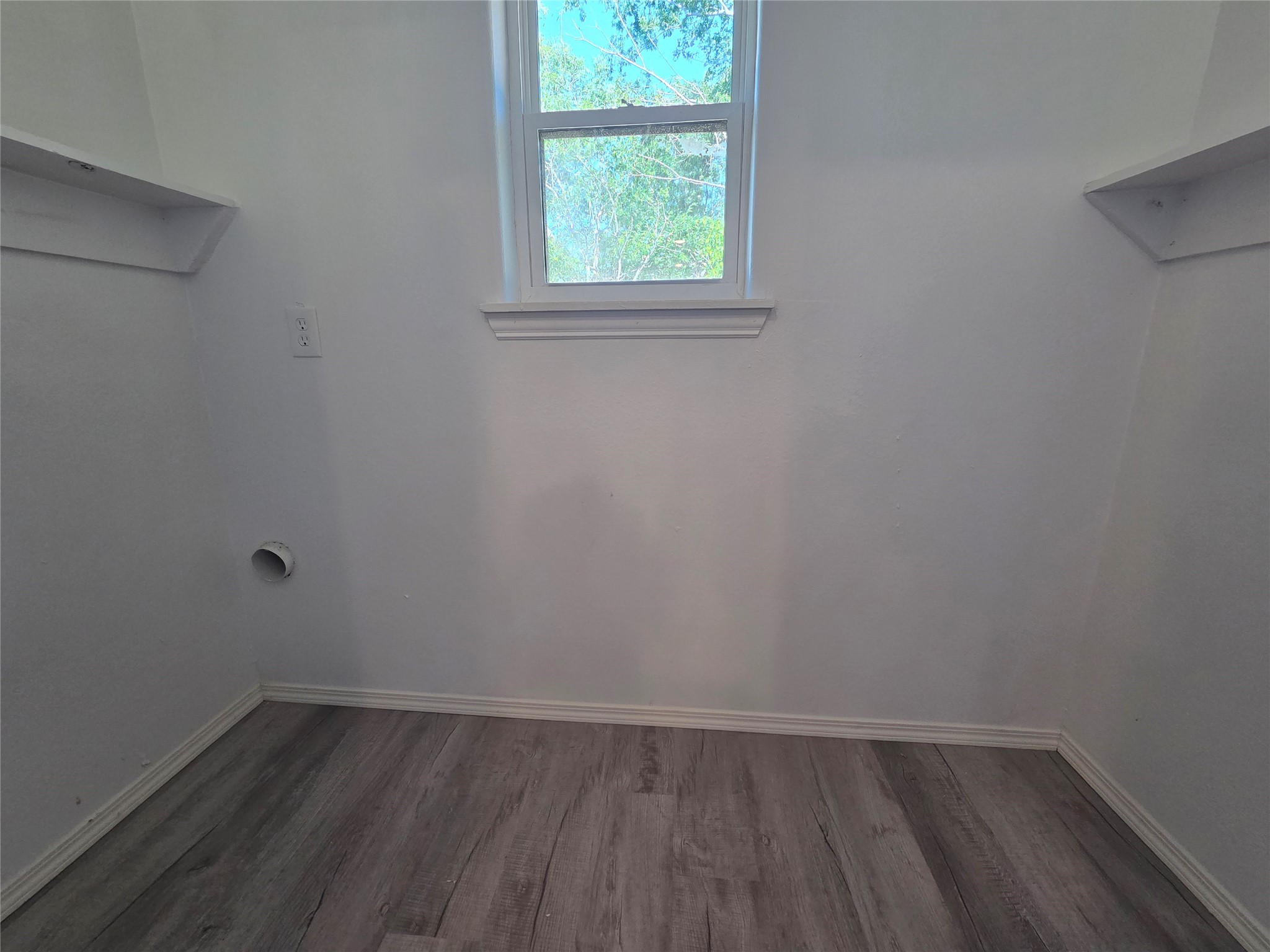 912 W Main Street Quinlan TX 75474