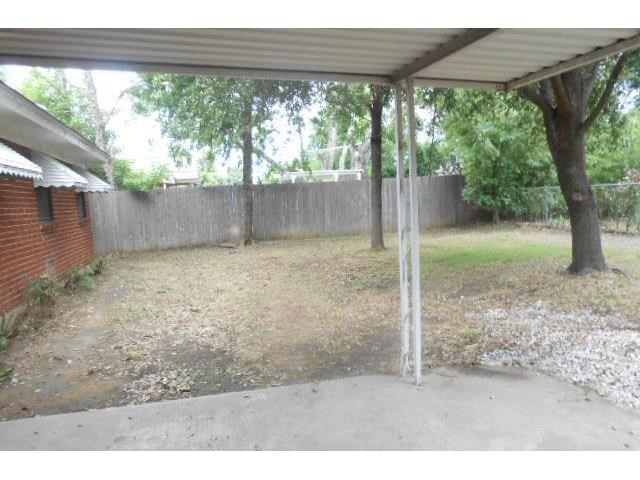 1608 Mims Street Fort Worth TX 76112