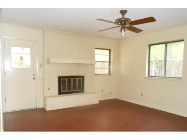 1608 Mims Street Fort Worth TX 76112