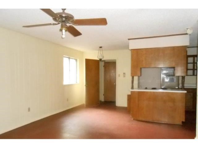 1608 Mims Street Fort Worth TX 76112