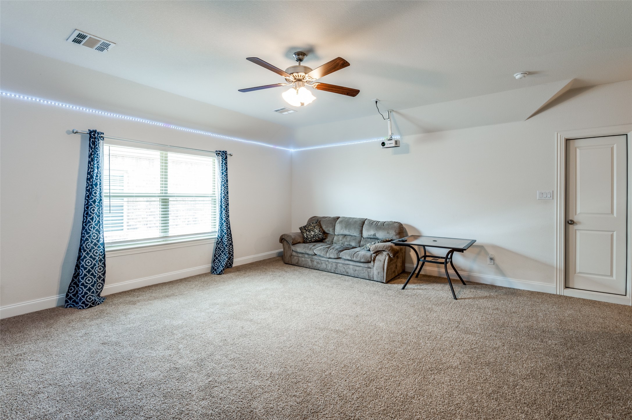 462 Steele Street Mckinney TX 75071