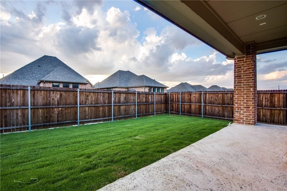 2612 Walnut Creek Lane The Colony TX 75056