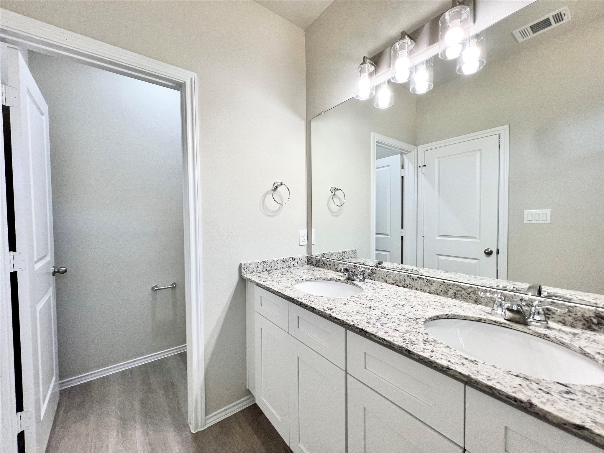 3501 E Renfro Street Burleson TX 76028