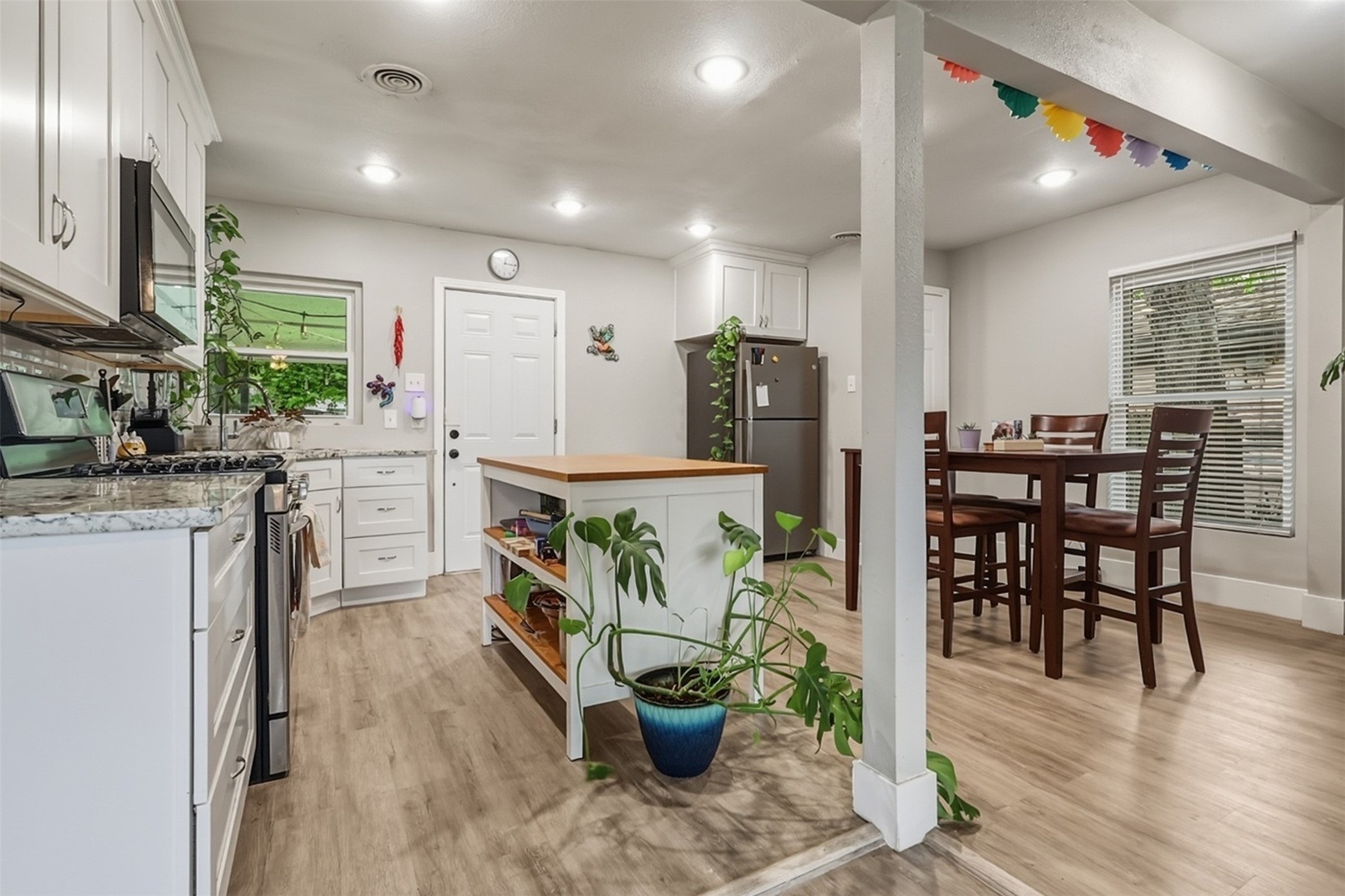 1918 Melbourne Avenue Dallas TX 75224