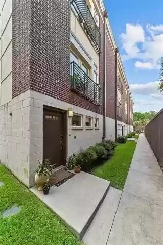 5711 Ross Avenue Dallas TX 75206