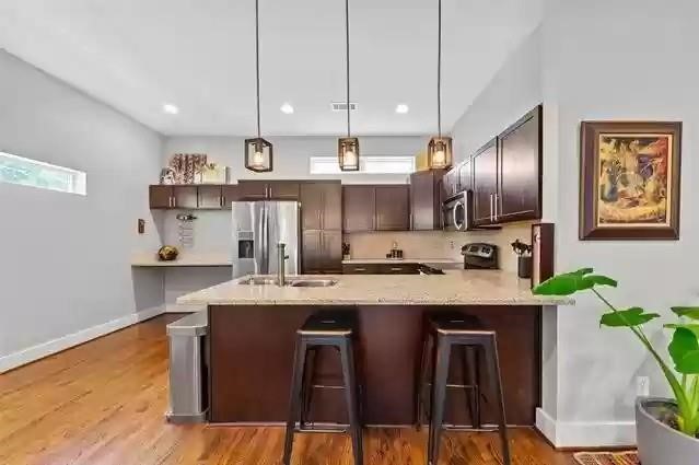 5711 Ross Avenue Dallas TX 75206