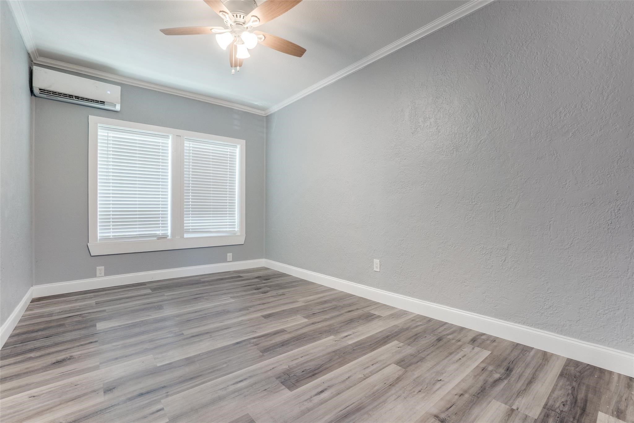 320 W Canty Street Dallas TX 75208