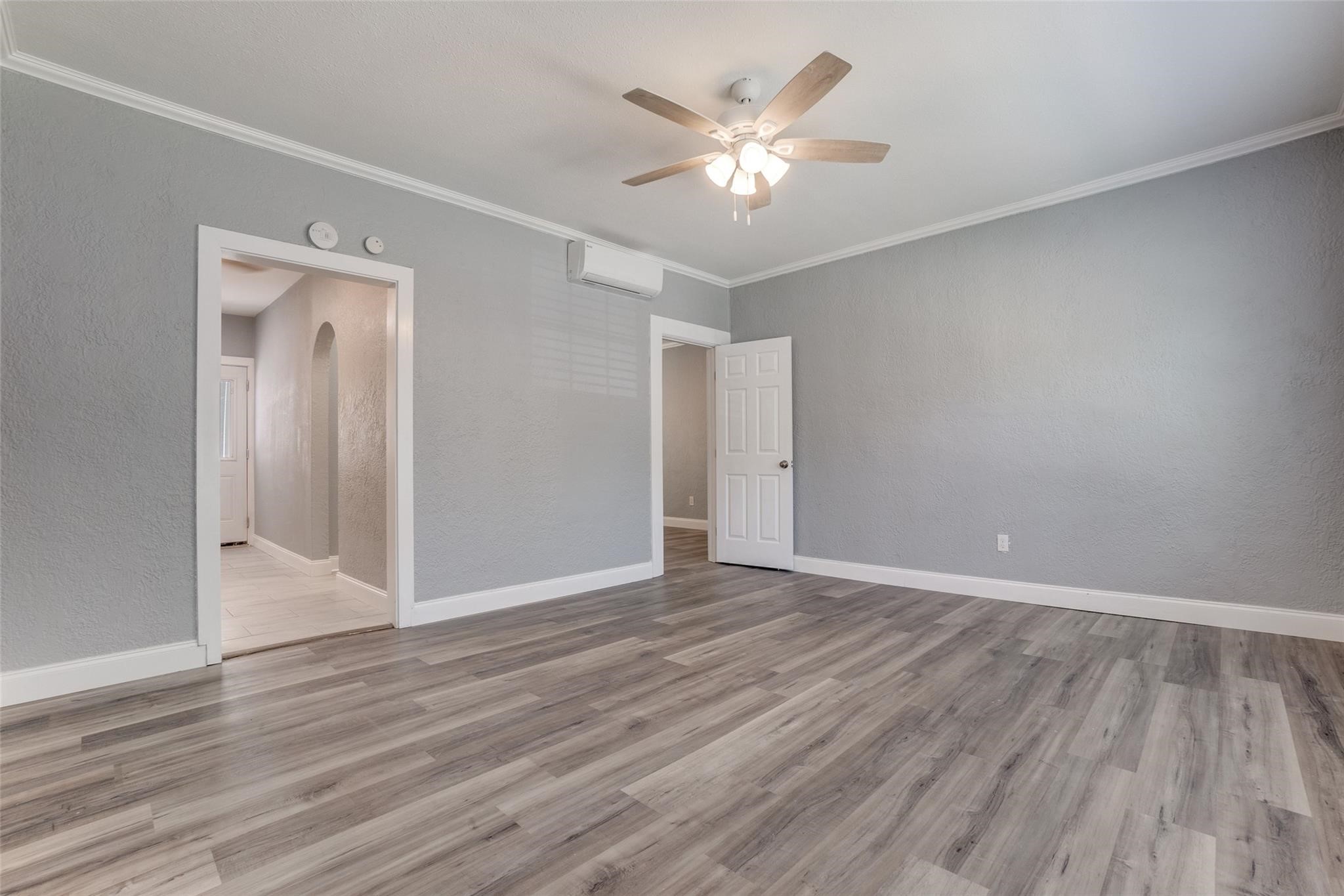 320 W Canty Street Dallas TX 75208