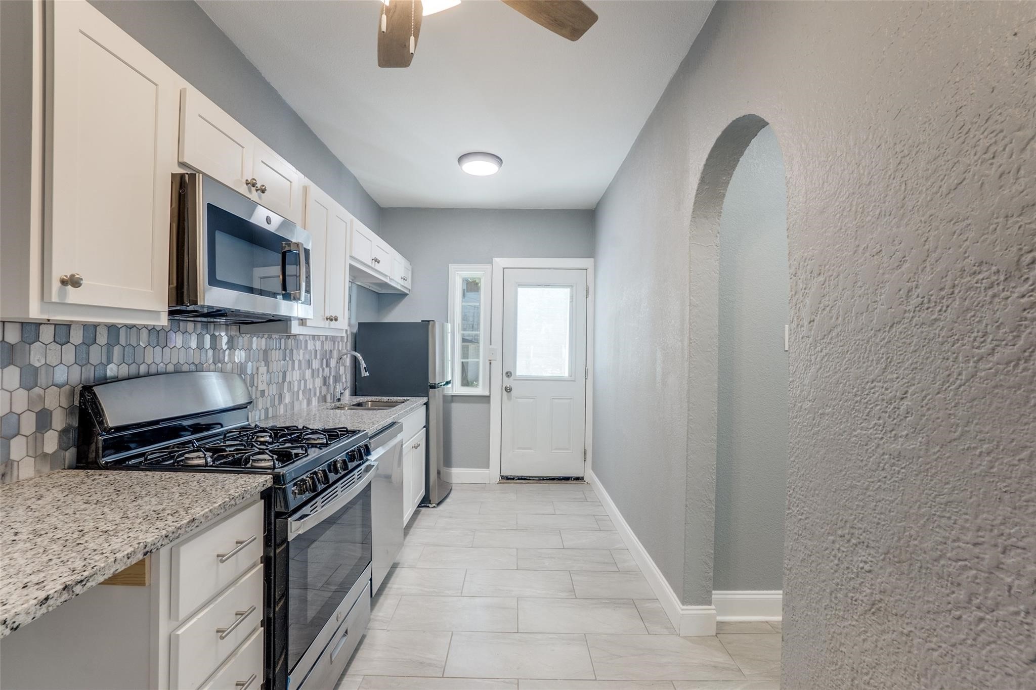 320 W Canty Street Dallas TX 75208