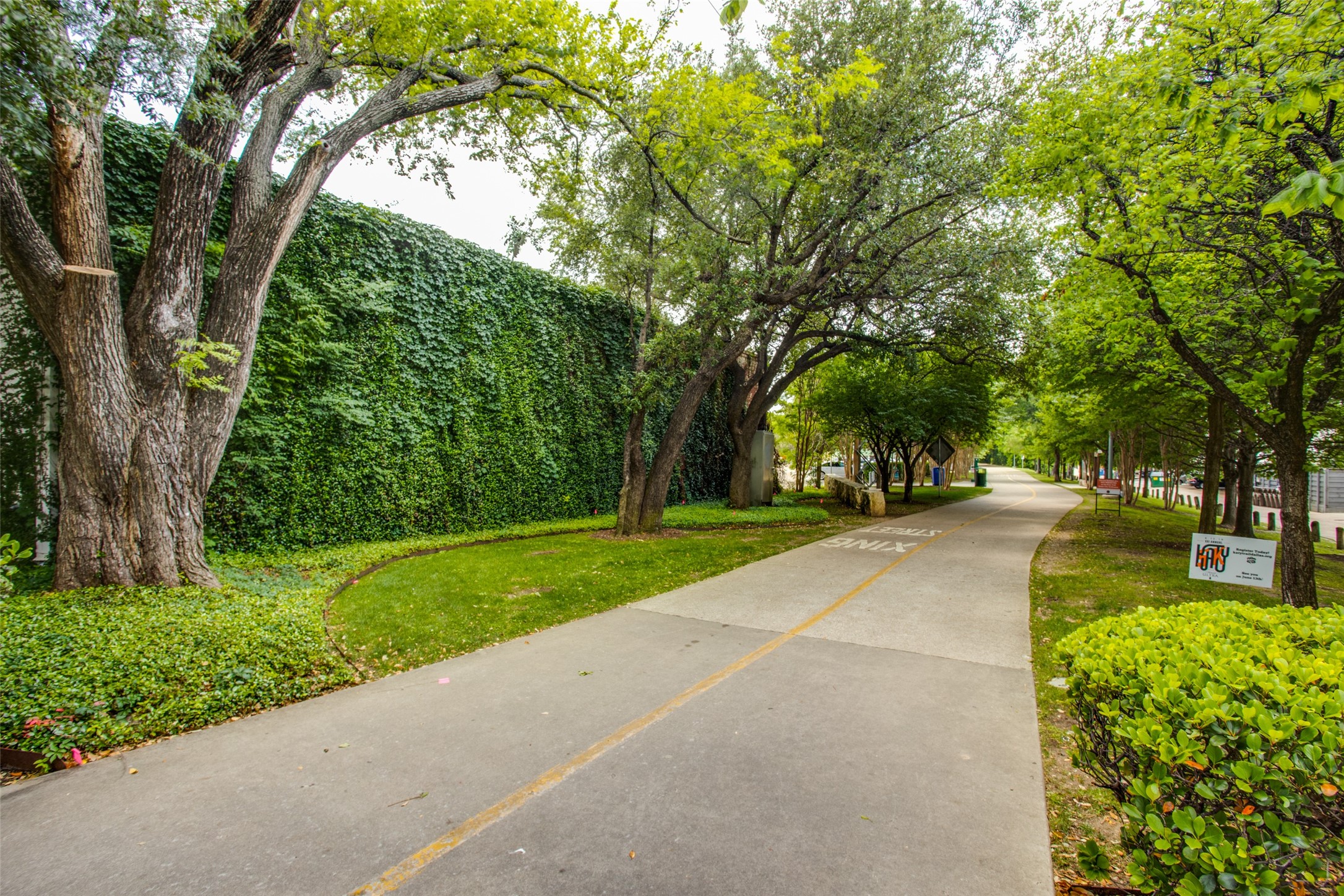2727 Hood Street Dallas TX 75219