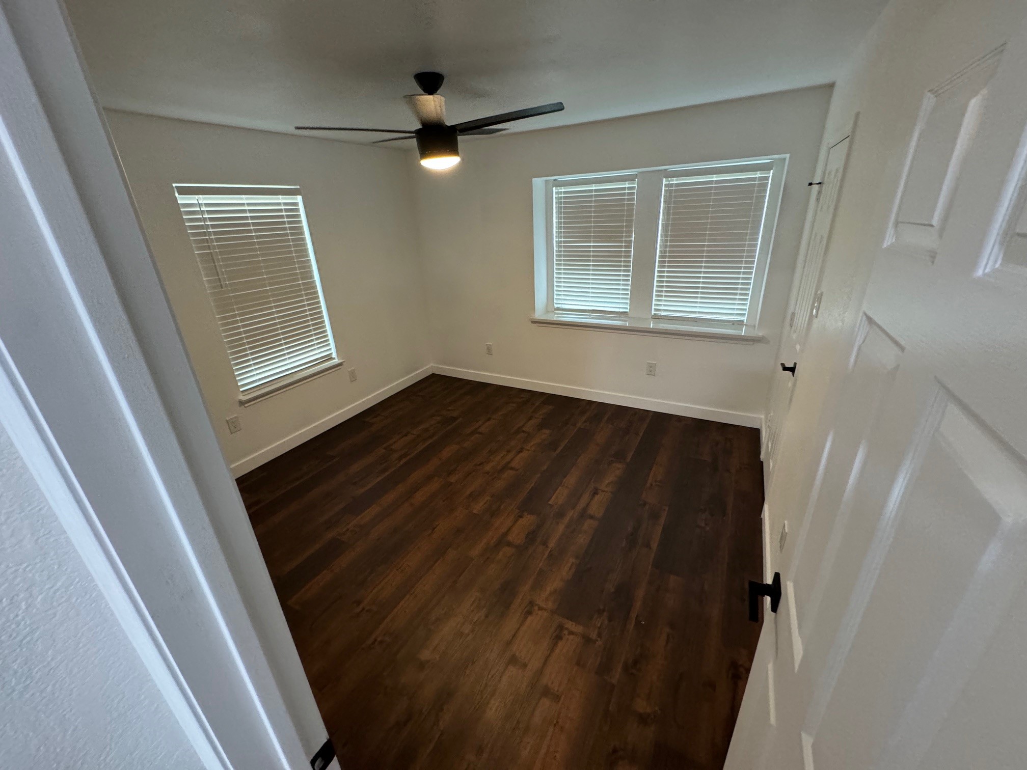 933 Freestone Drive Arlington TX 76017