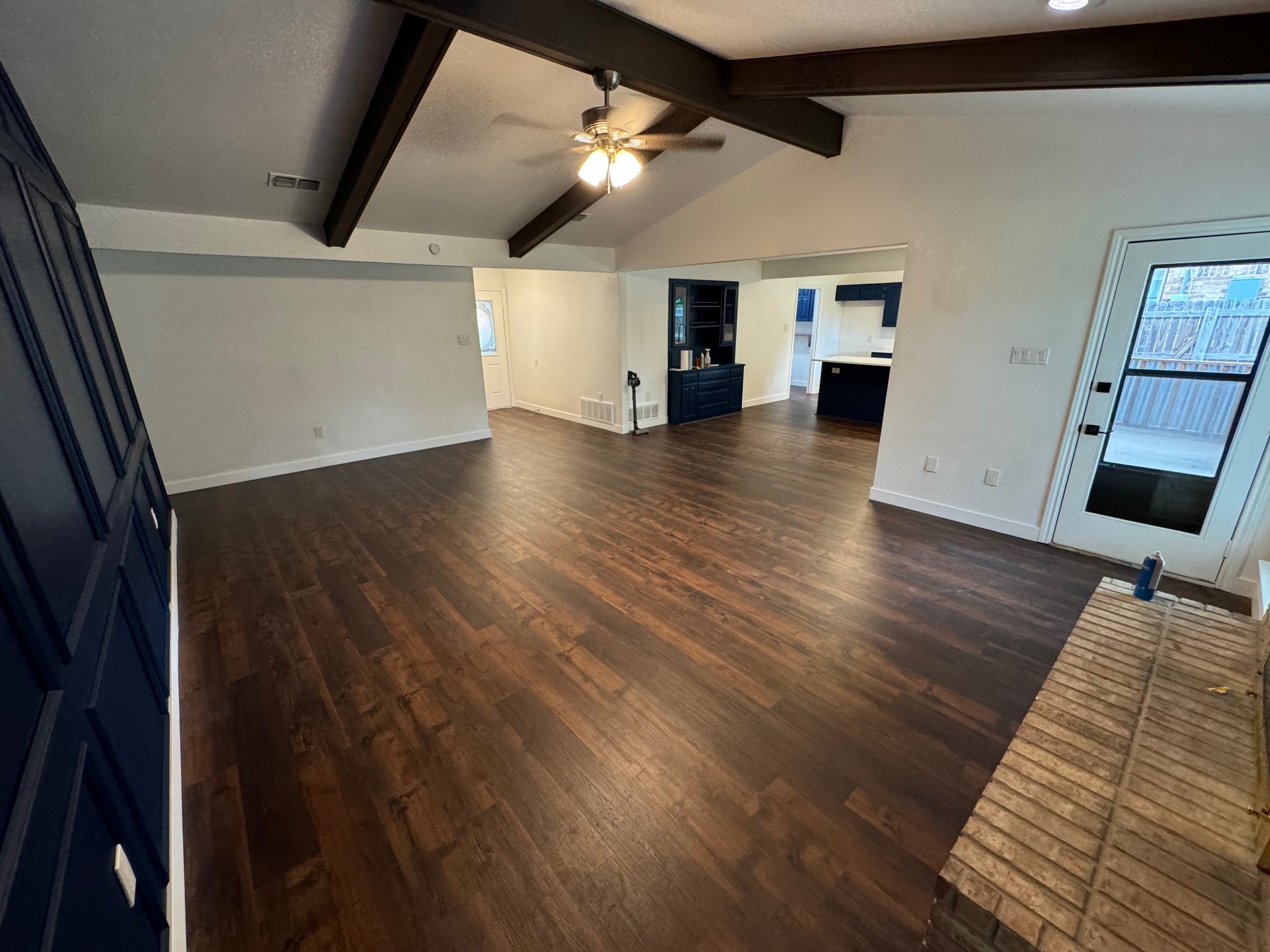 933 Freestone Drive Arlington TX 76017