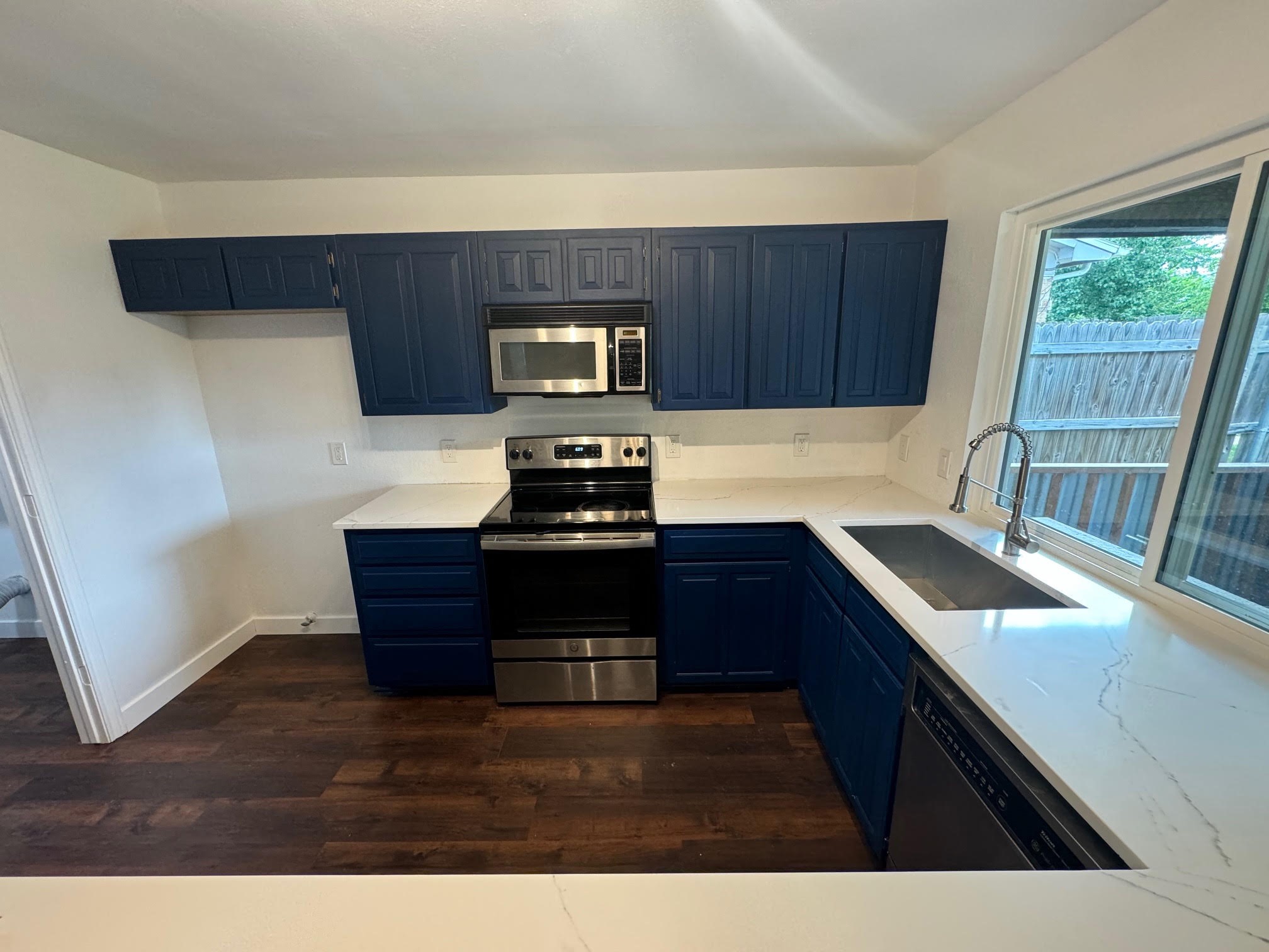 933 Freestone Drive Arlington TX 76017