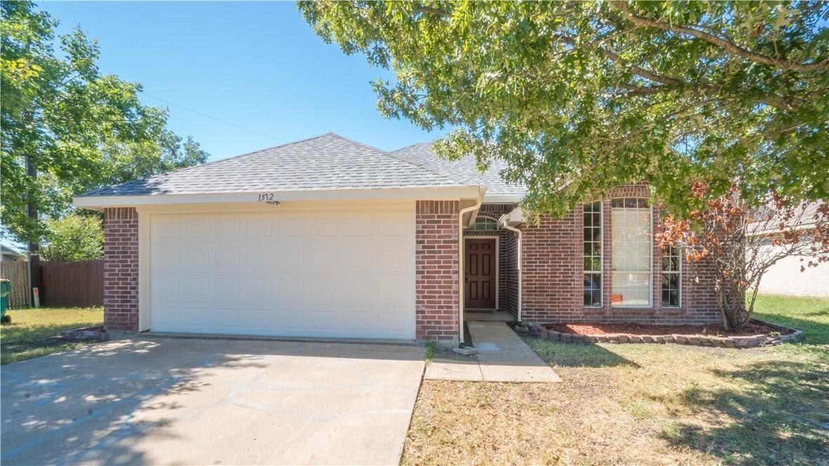 1512 Manitoba Lane Glenn Heights TX 75154