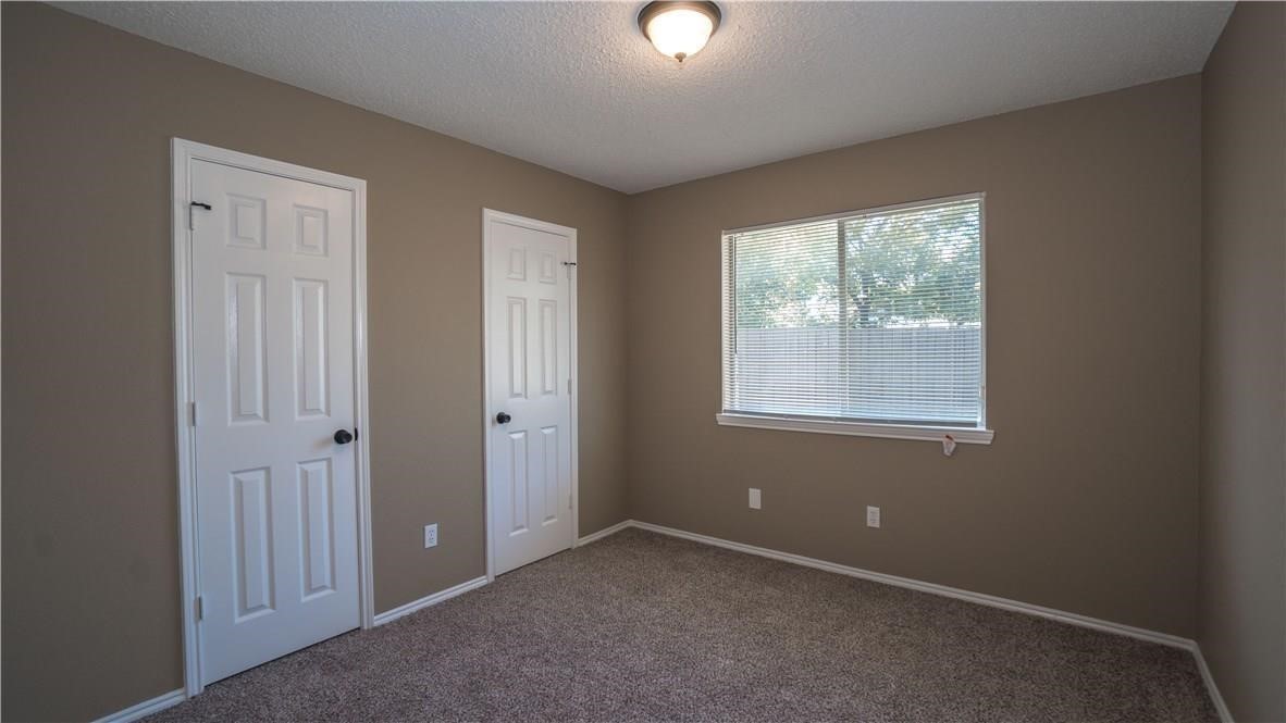 1512 Manitoba Lane Glenn Heights TX 75154