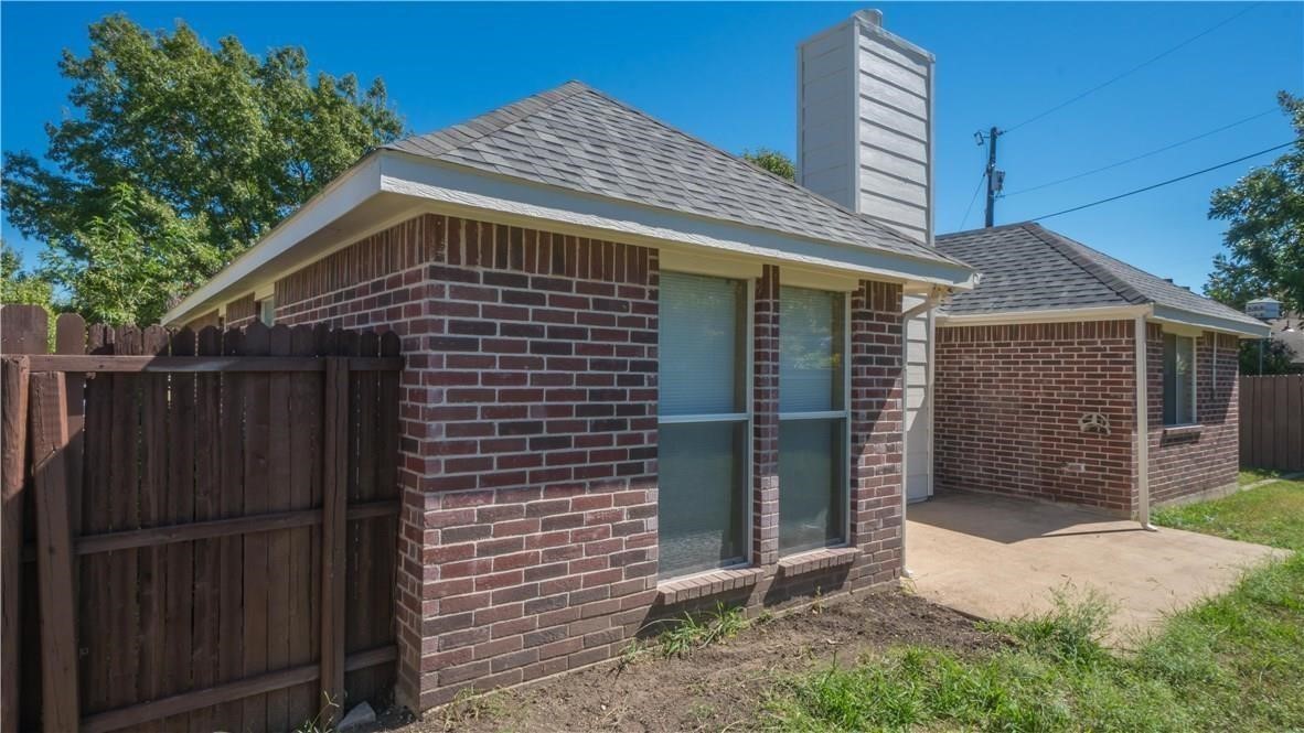 1512 Manitoba Lane Glenn Heights TX 75154