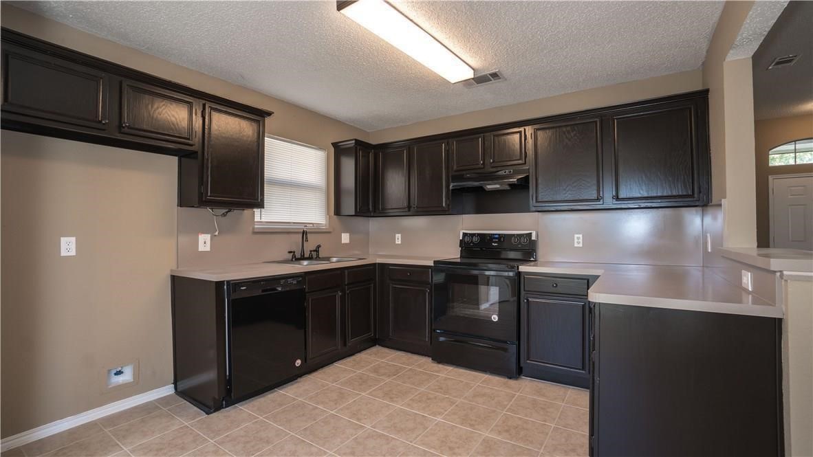 1512 Manitoba Lane Glenn Heights TX 75154