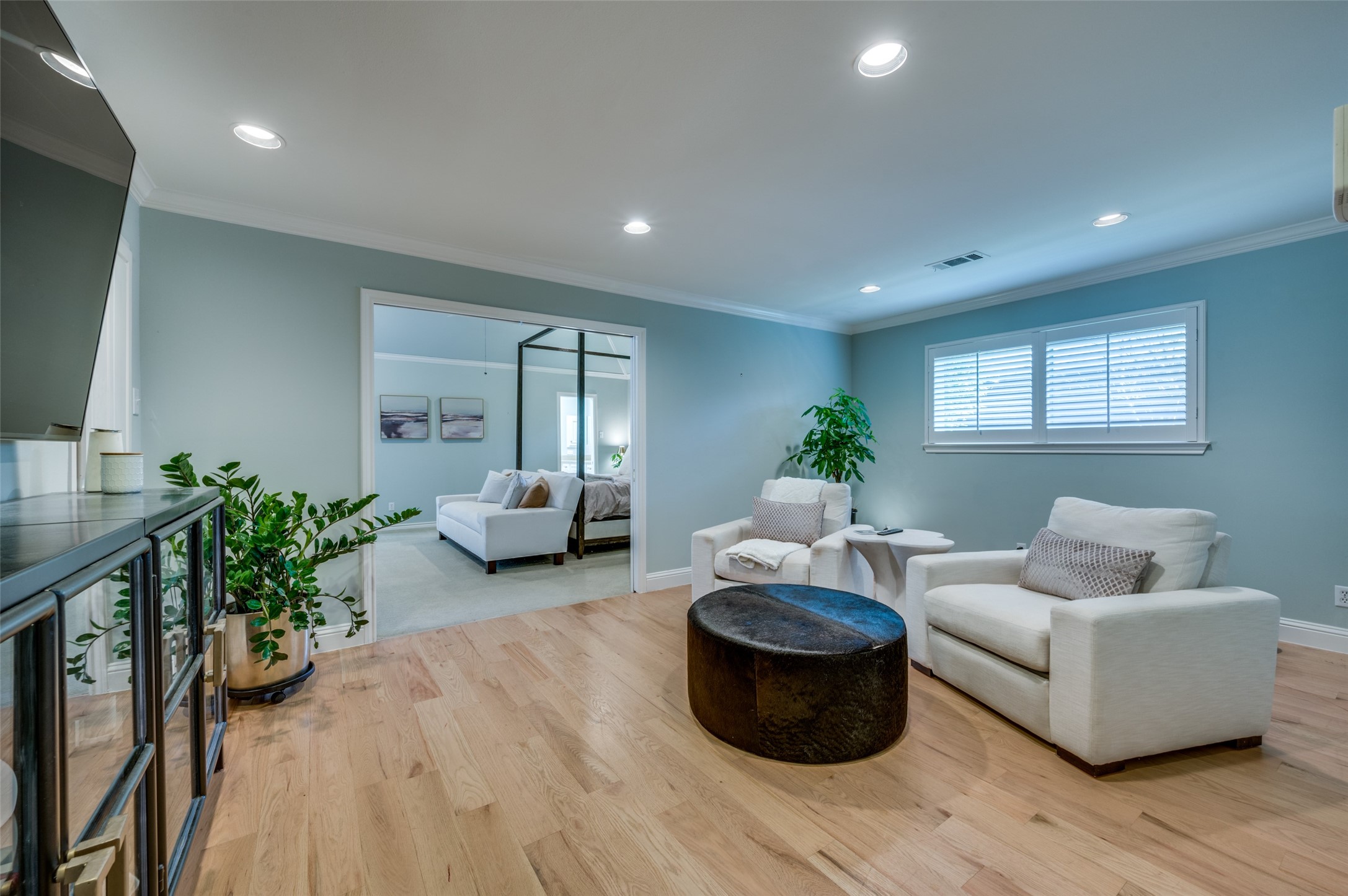 5605 Lobello Drive Dallas TX 75229