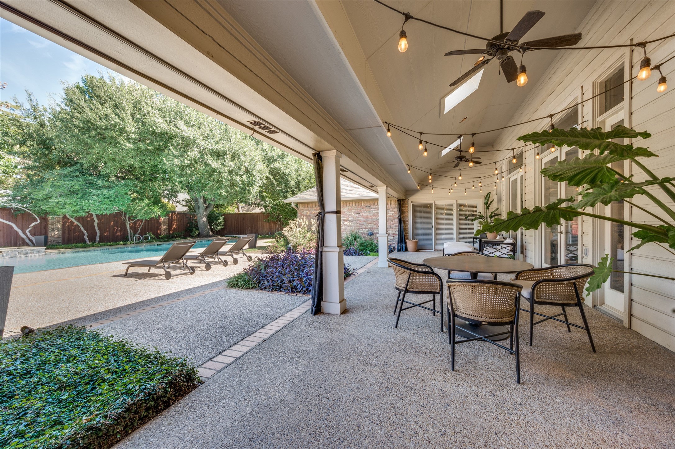 5605 Lobello Drive Dallas TX 75229